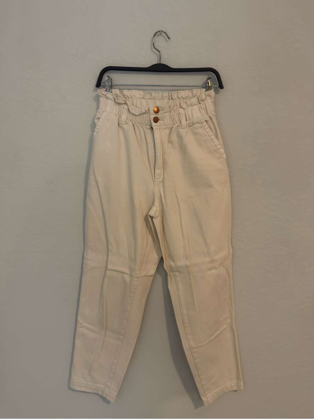 Women's High-Waist Paperbag Jeans in Cream